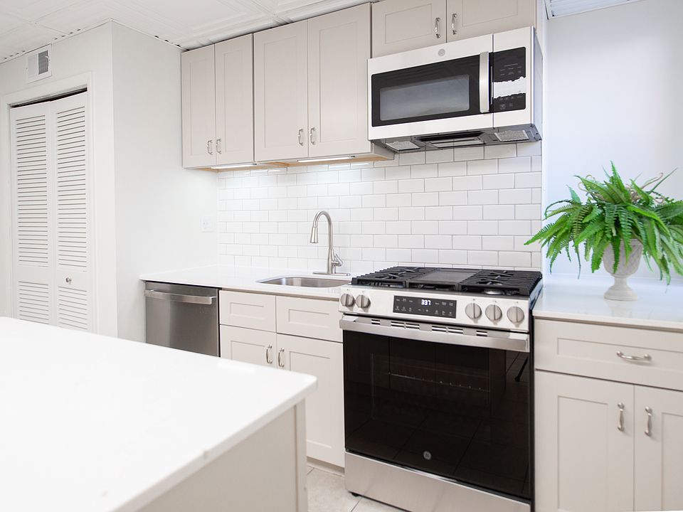 1st image of 455 Fairmount Ave #2