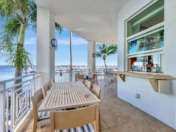 275 NW Flagler Ave 204, Stuart, FL 34994