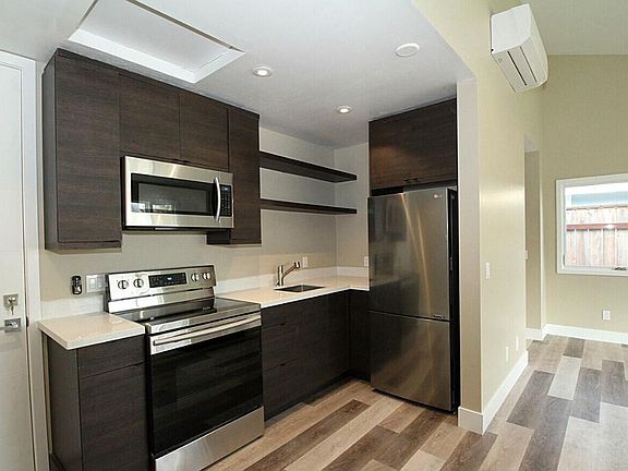 3rd image of 5744 Mott St