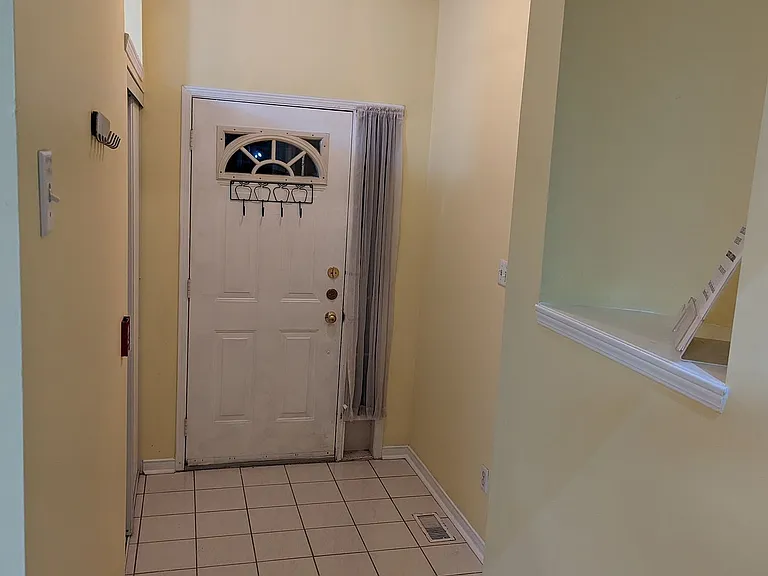 18 Clark Ave W #192 — Photo 2