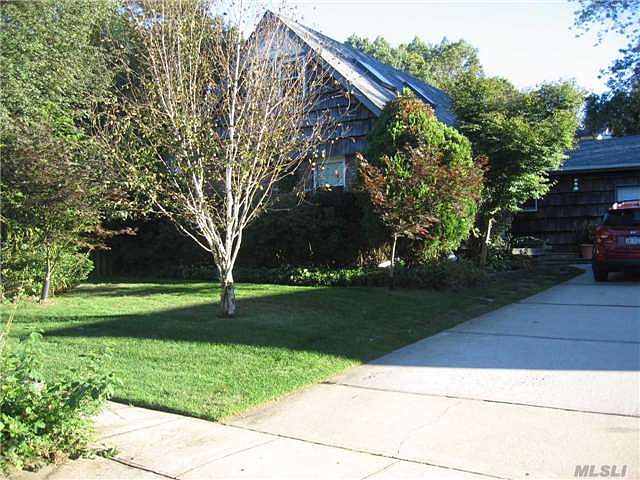 1st image of 54 Comerford St