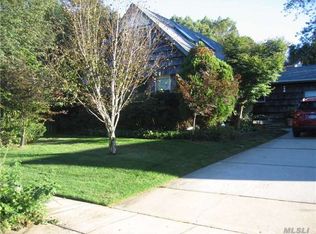 54 Comerford St, Port Jefferson Station, NY 11776