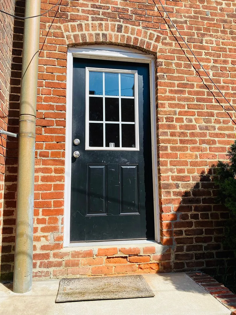 1529 W. Cary St. — Photo 4