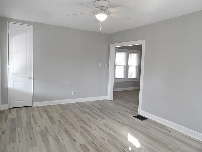 1734 Bruck St #1732 — Photo 8