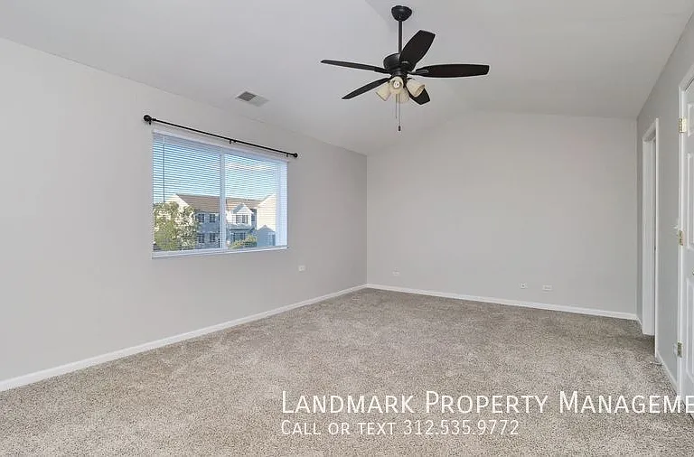 110 Enclave Cir #D — Photo 9