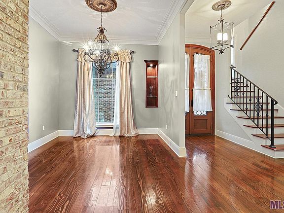 4th image of 36492 Oak Park Ave