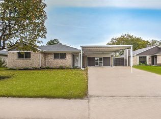 5105 Scottwood Dr, Baytown, TX 77521