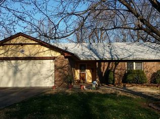 2707 S 44th Pl, Springdale, AR 72762