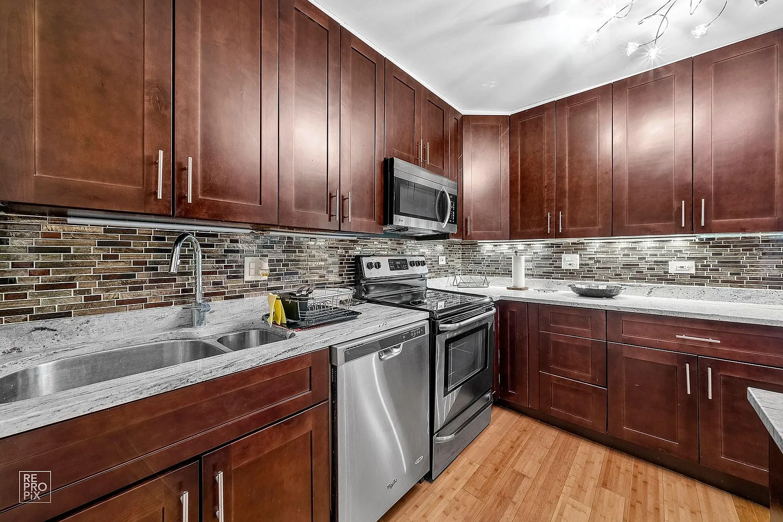 1567 Ridge Ave APT 308 photo 1