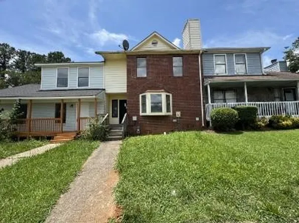 8170 Canyon Forge Dr, Riverdale, GA 30274