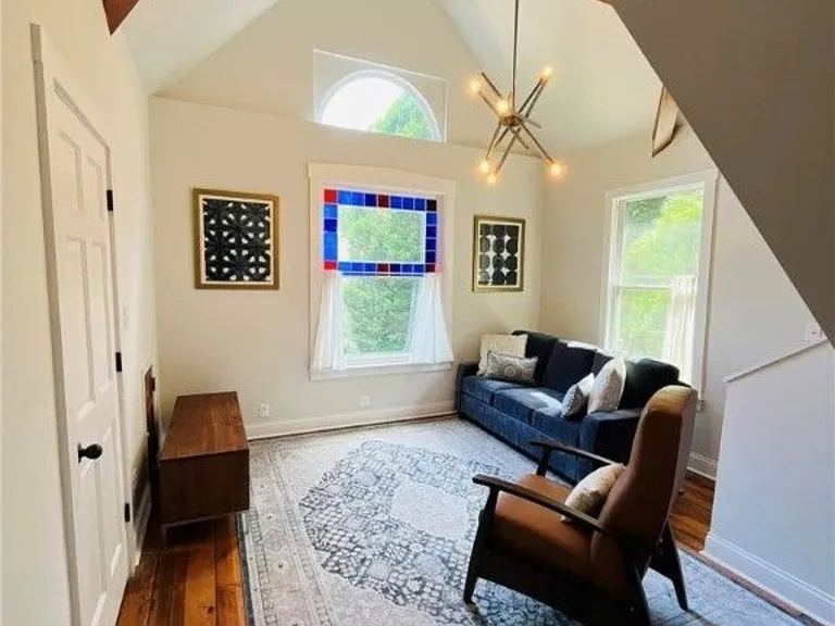 35 W McPherson St — Photo 11