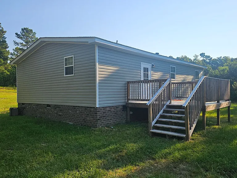 151 Dillon Ln — Photo 2