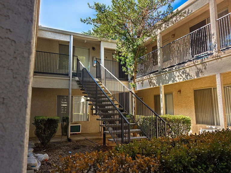 Melton Drive Apartments — Photo 19