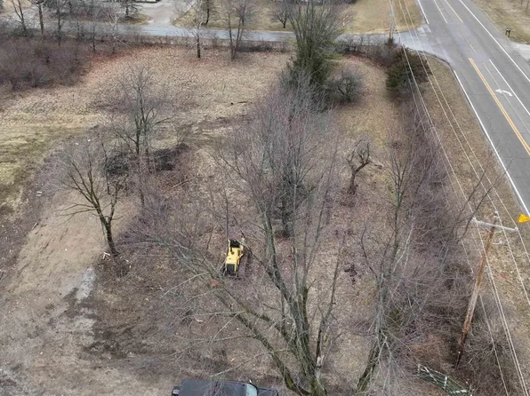 13525 Tonkel Rd, Fort Wayne, IN 46845