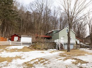 122 Holmes Rd, Hinsdale, MA 01235