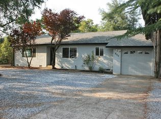 890 Parsons Dr, Redding, CA 96002