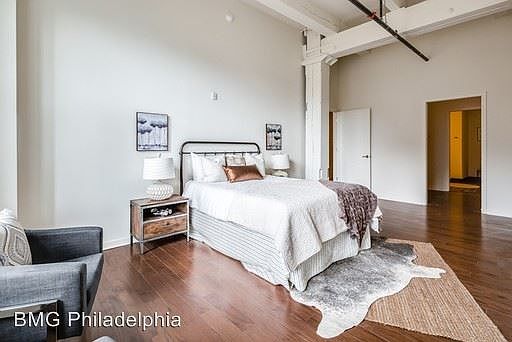 5th image of 1642 Fairmount Ave APT 4C