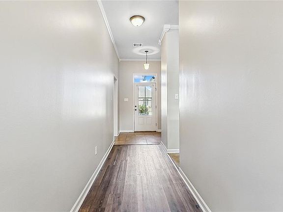 3rd image of 23052 Arcwood Dr