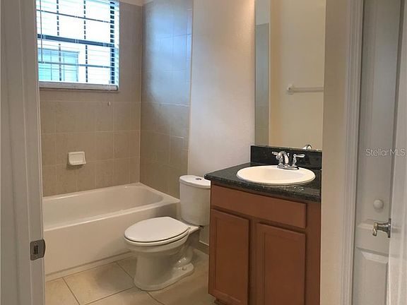 5th image of 10353 Henbury St