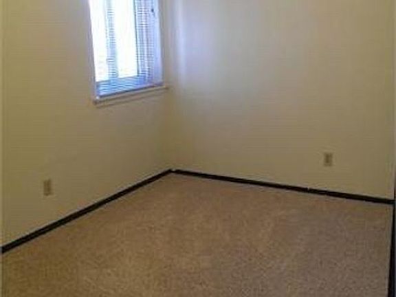 2nd image of 265 N 7th St #262