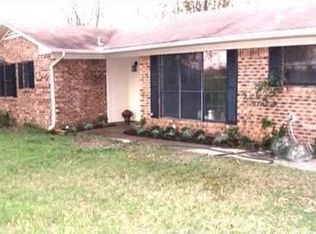 1006 S Walnut St, Winnsboro, TX 75494