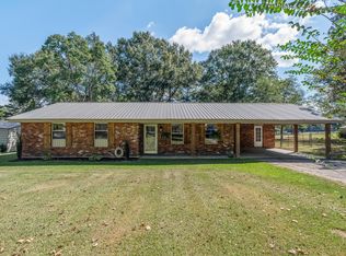 112 1st Ave E, Sumrall, MS 39482