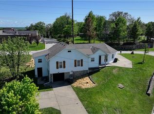 905 N Nettleton Ave, Bonner Springs, KS 66012