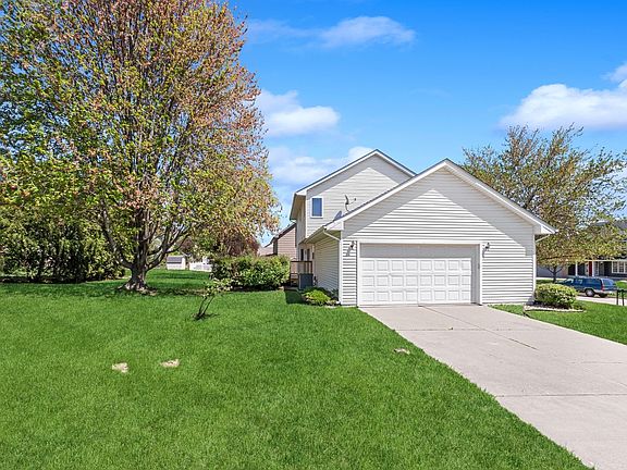2nd image of 7183 Dakota Dr