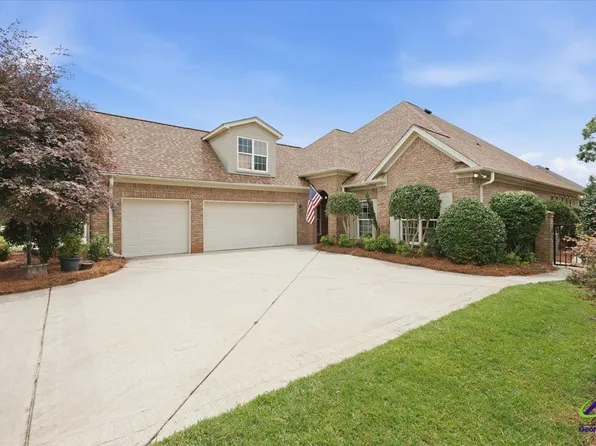 302 Blossom Ln, Centerville, GA 31028