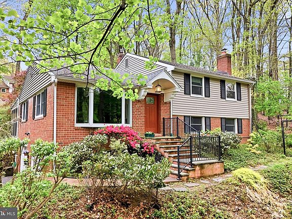2nd image of 573 Brookwood Rd