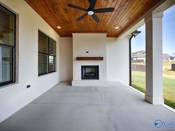 5th image of 22623 Mary Grace Dr