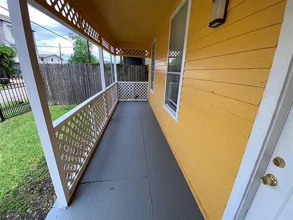 4th image of 1517 Summer St