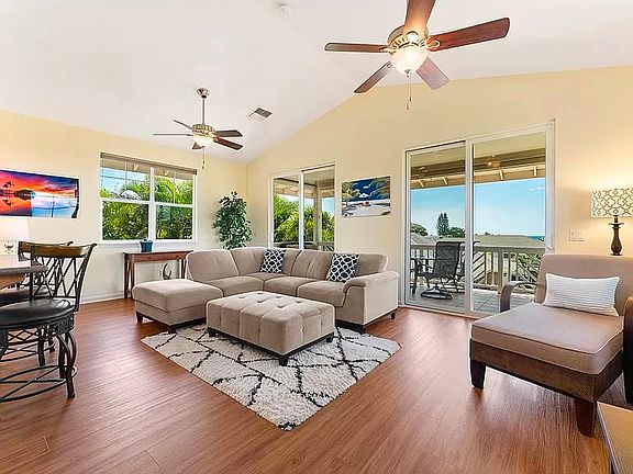3rd image of 142 Laukahi St