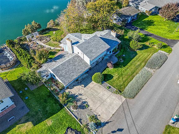 3rd image of 4247 Furiak Rd