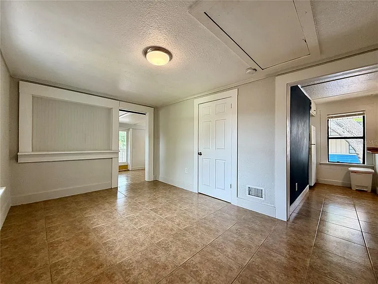 5050 2nd Ave N #UPPER — Photo 4