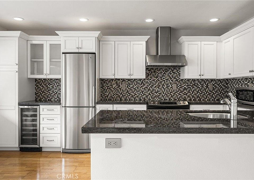 1st image of 6004 Bixby Village Dr APT 21