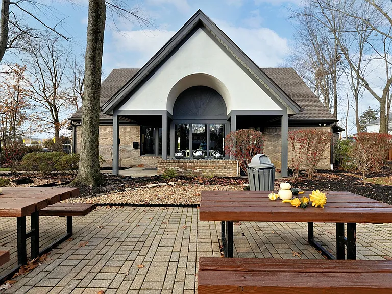 Stratford Chase Townhomes — Photo 7