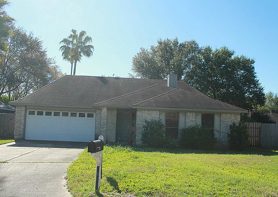 1st image of 15227 Cabots Landing Dr