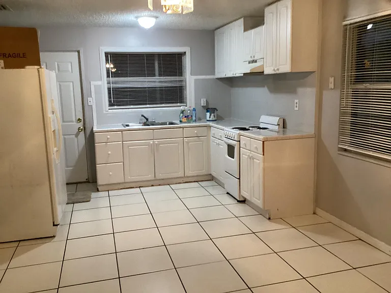 1314 Golconda Rd — Photo 6
