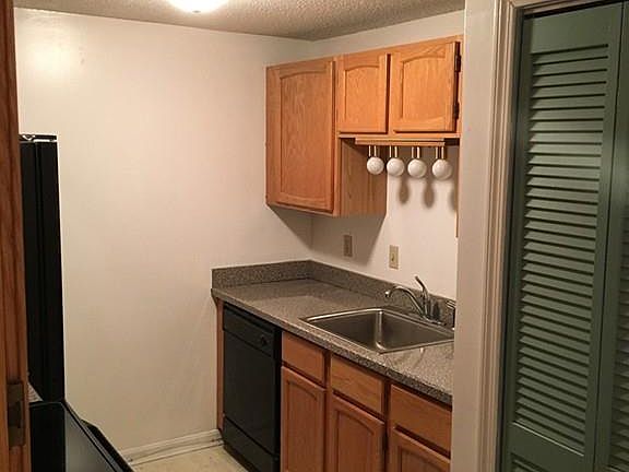 5th image of 86 Heritage Dr