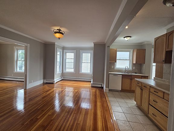 4th image of 30 Endicott St Floor 2
