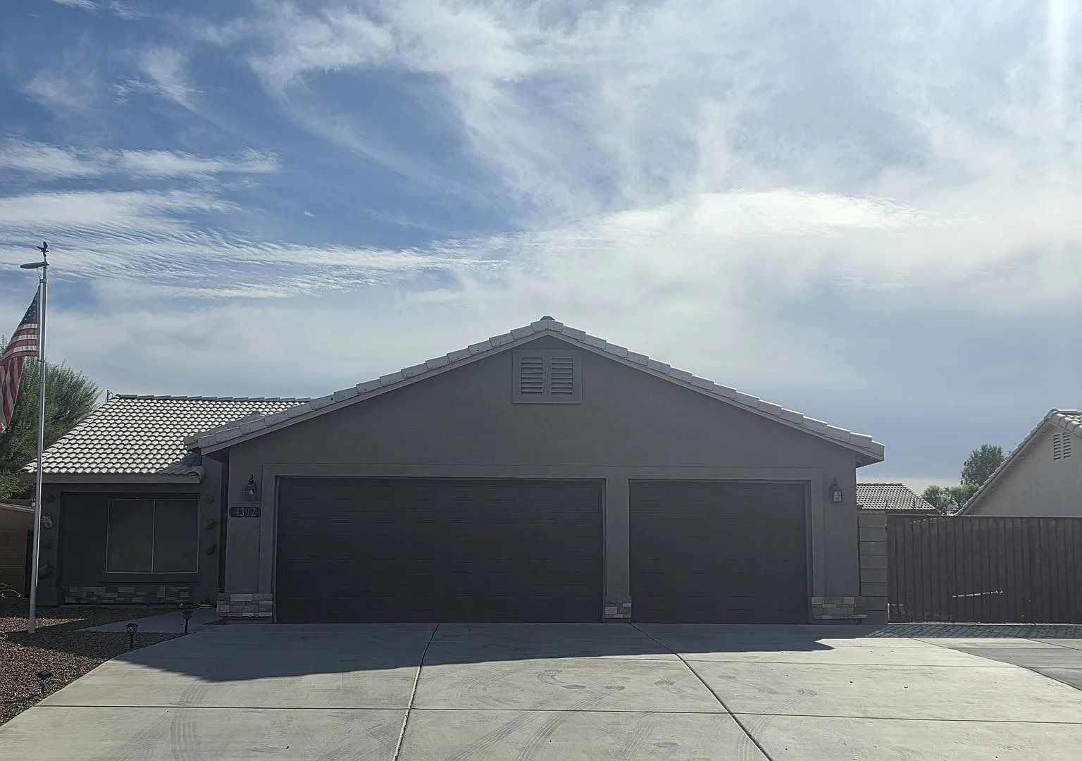 For Rent Beautiful 3-Bedroom Home with 3-Car Garage & RV Parking! — Photo 1