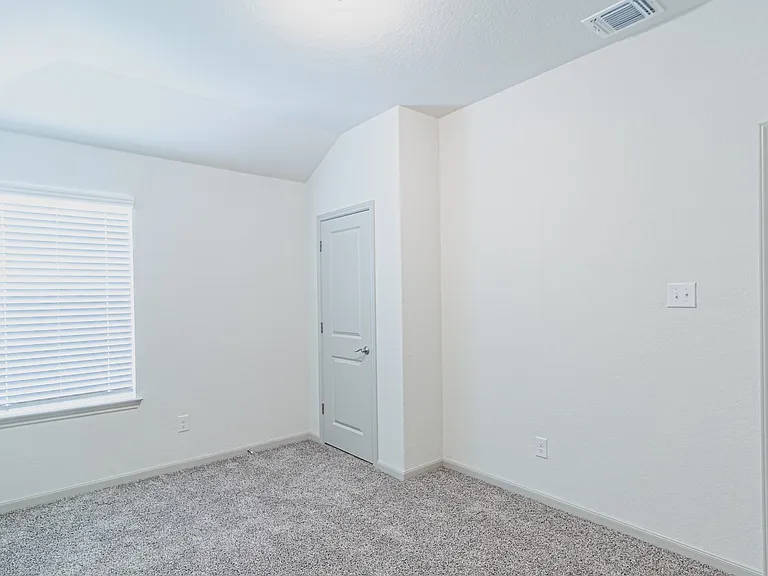 7624 Magnolia Vlg #102 — Photo 16