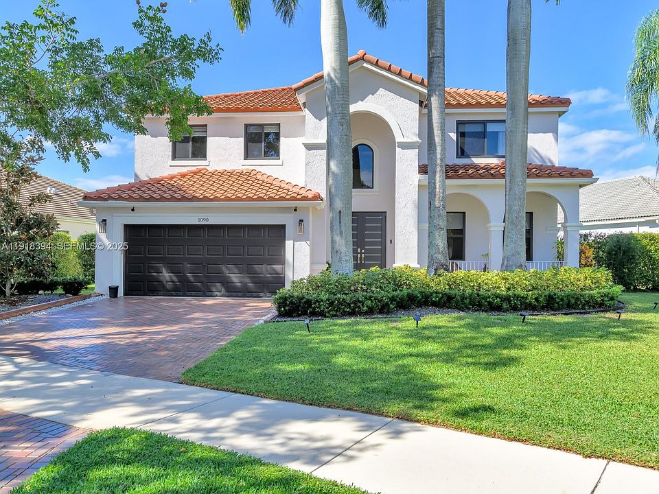 1st image of 1090 Chenille Cir