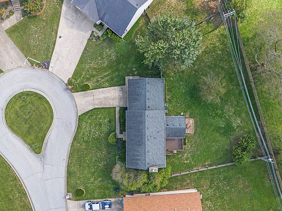 4th image of 108 Silks Ct