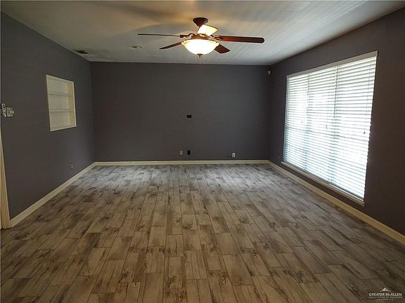 2nd image of 500 Sycamore Ave