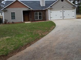 2741 Britt Dr, Douglasville, GA