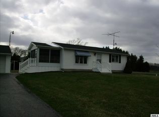 7998 Jones Rd, Jackson, MI 49201