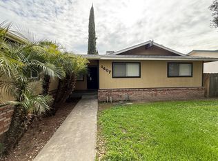 1607 W Monte Vista Ave, Visalia, CA 93277