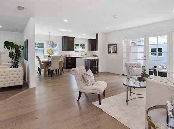 3rd image of 23634 Emelita St